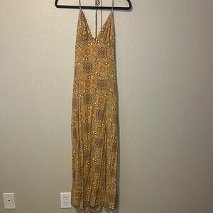 En Creme Yellow Spaghetti Strap Sundress Maxi